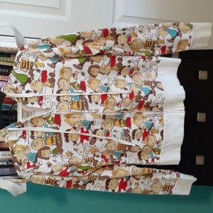 Peanuts brand zip-up hoodie, size small (juniors)